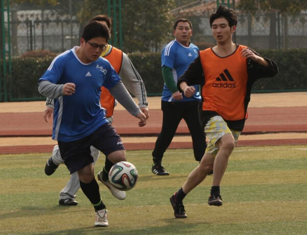 dongqi company football match